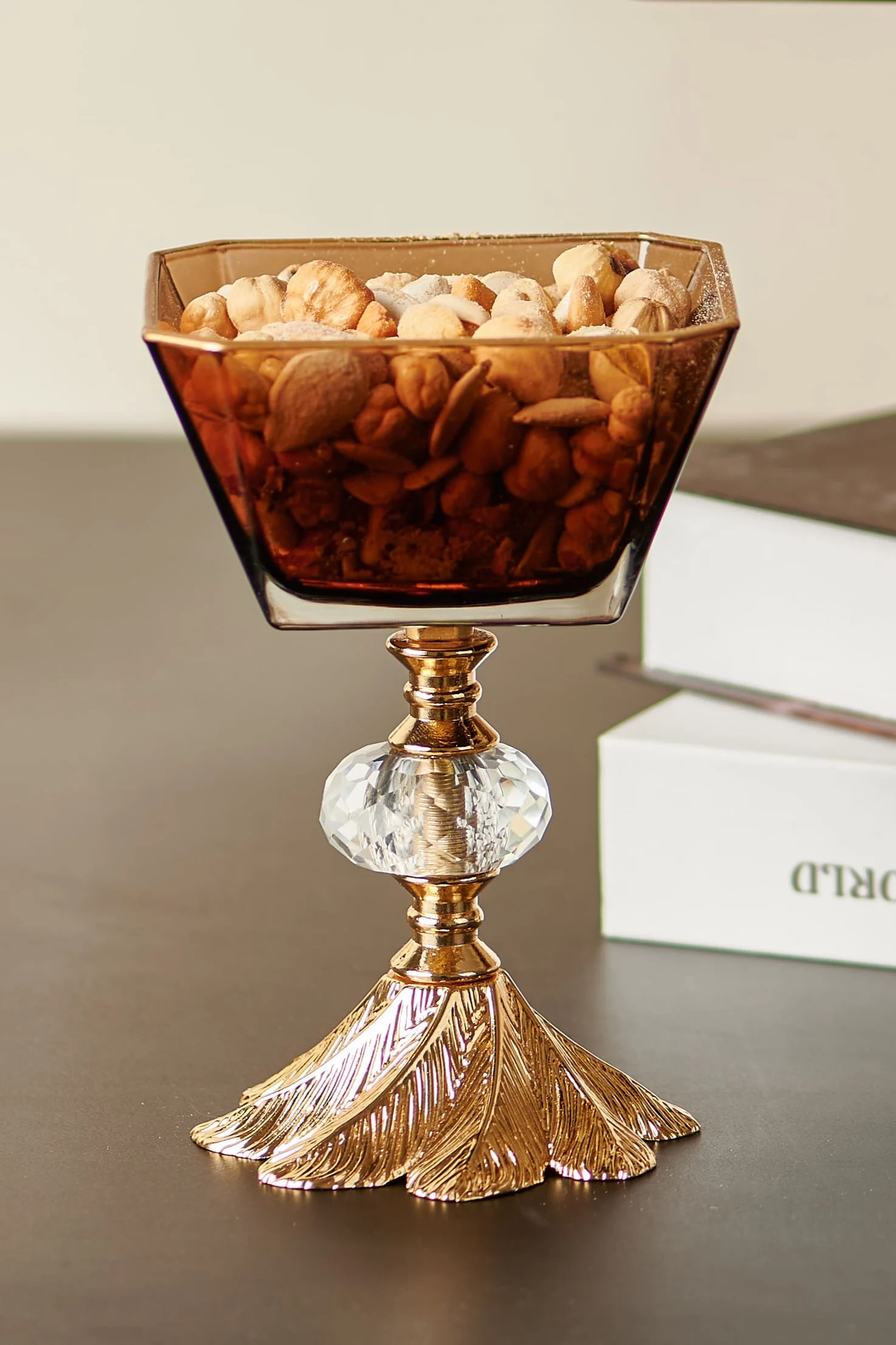 كأس حلوى زجاجي, الطول 10 سم, العرض 10 سم, الارتفاع 16 سم